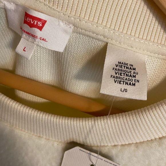 Levi’s Fleece Crewneck Sweater - Picture 5 of 7